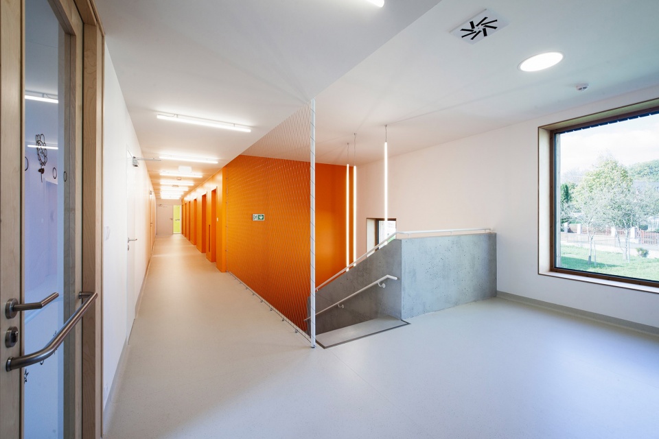 fulnek kindergarten by xtopix architekti