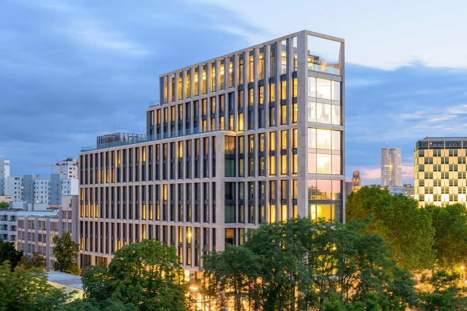 b one office building by cfmoller architects