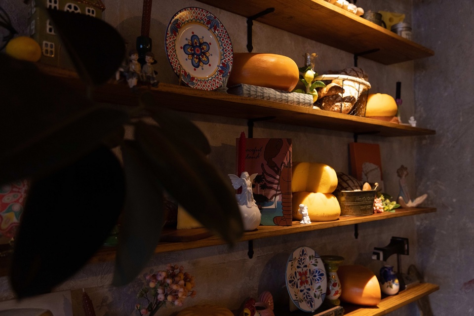 mozzarella e vino bund source store by pure design