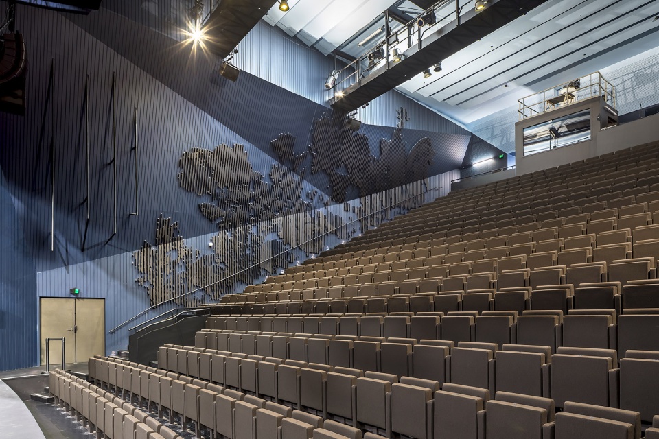 the regional theatre of the beauvaisis by the atelier ajc