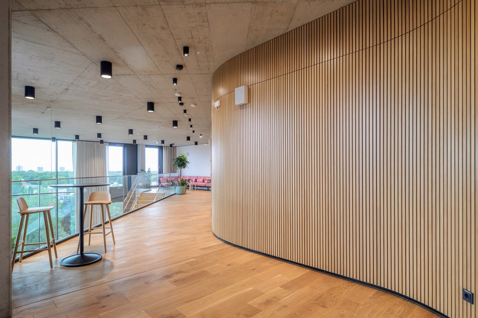 b one office building by cfmoller architects
