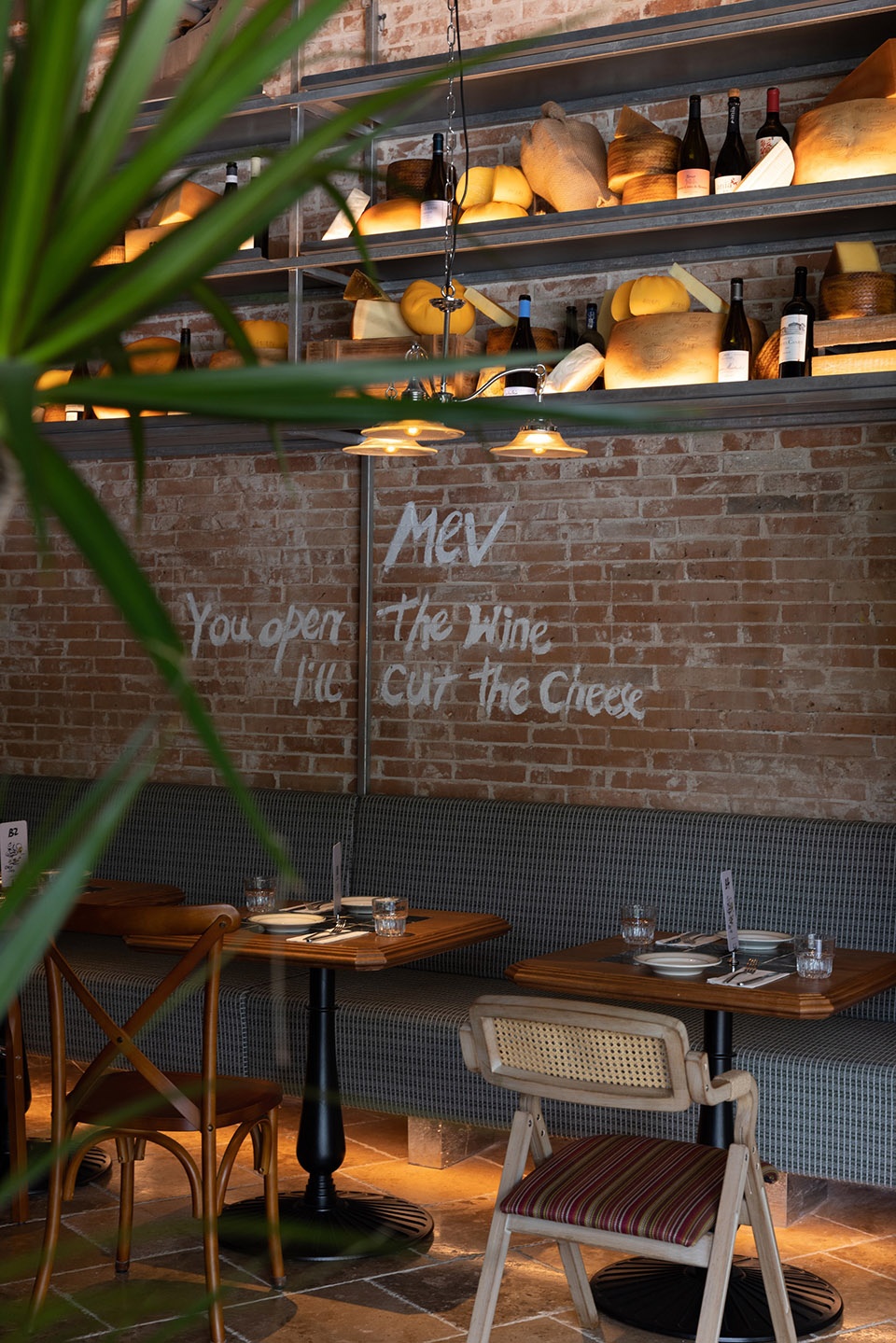 mozzarella e vino bund source store by pure design