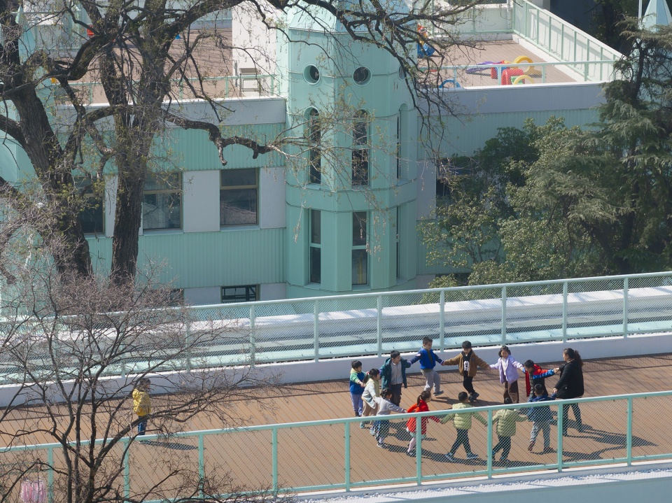 renovation of nju kindergarten by atelier jian jia
