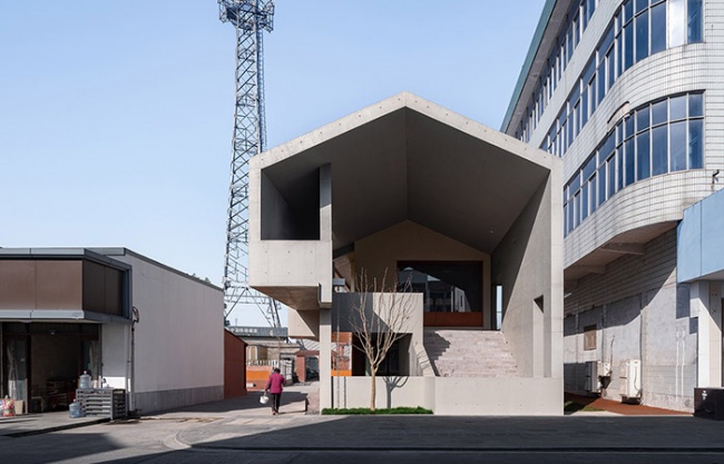 Tingqiao Station by Sens Architects
