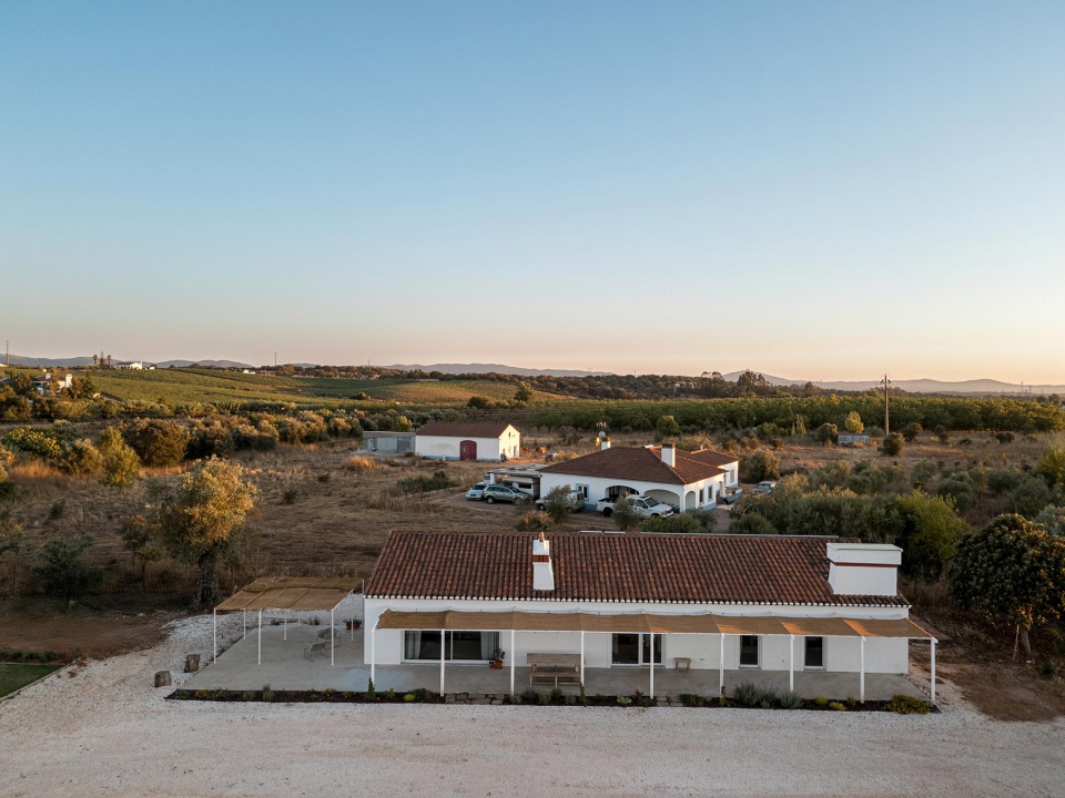 monte do divor by vasco burnay arquitectura
