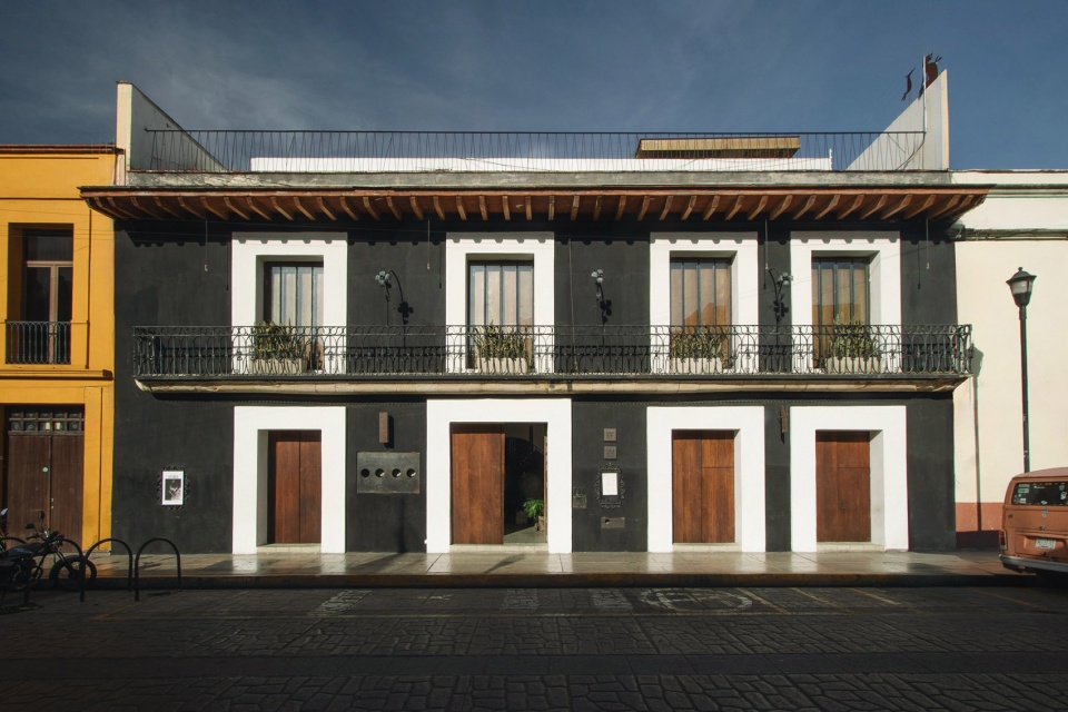 jhotel sin nombre by wishco