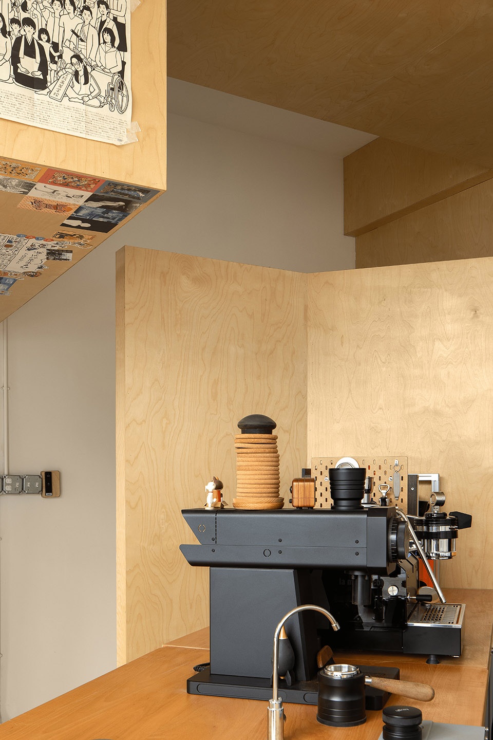 the non commercial aspect of commercial space by hurr design