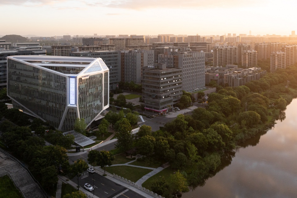 yowant headquarters building by gad