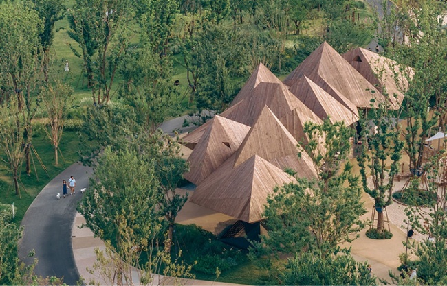 武汉麓客岛餐厅 / 大料建筑