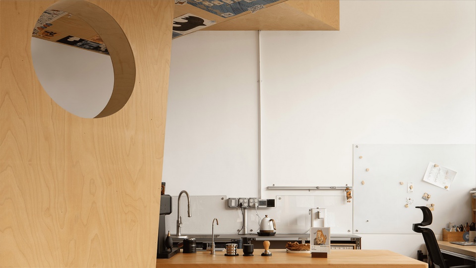 the non commercial aspect of commercial space by hurr design