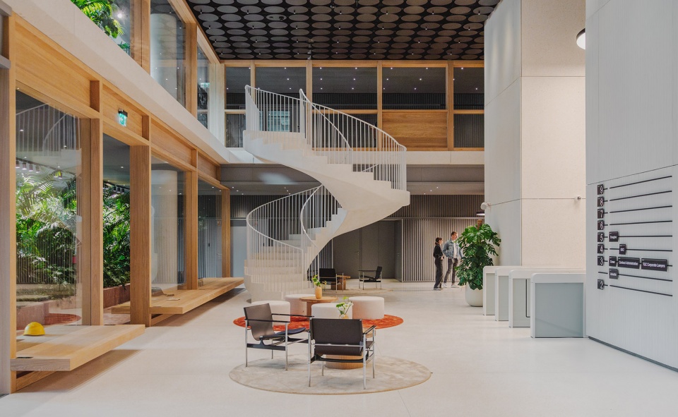 towarowa 22 office house phase b by jems architekci