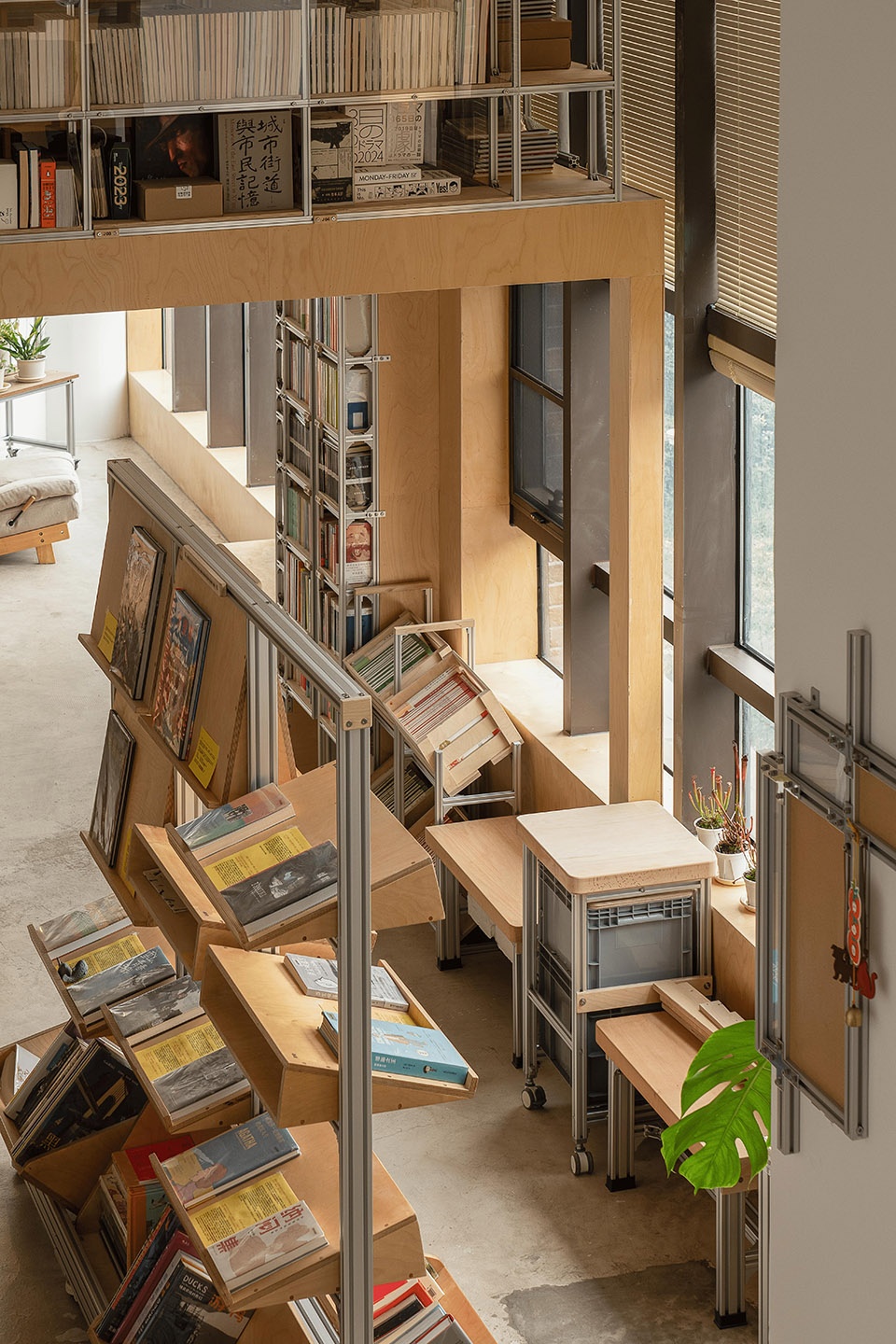 the non commercial aspect of commercial space by hurr design