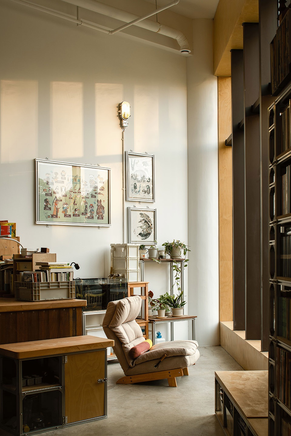 the non commercial aspect of commercial space by hurr design