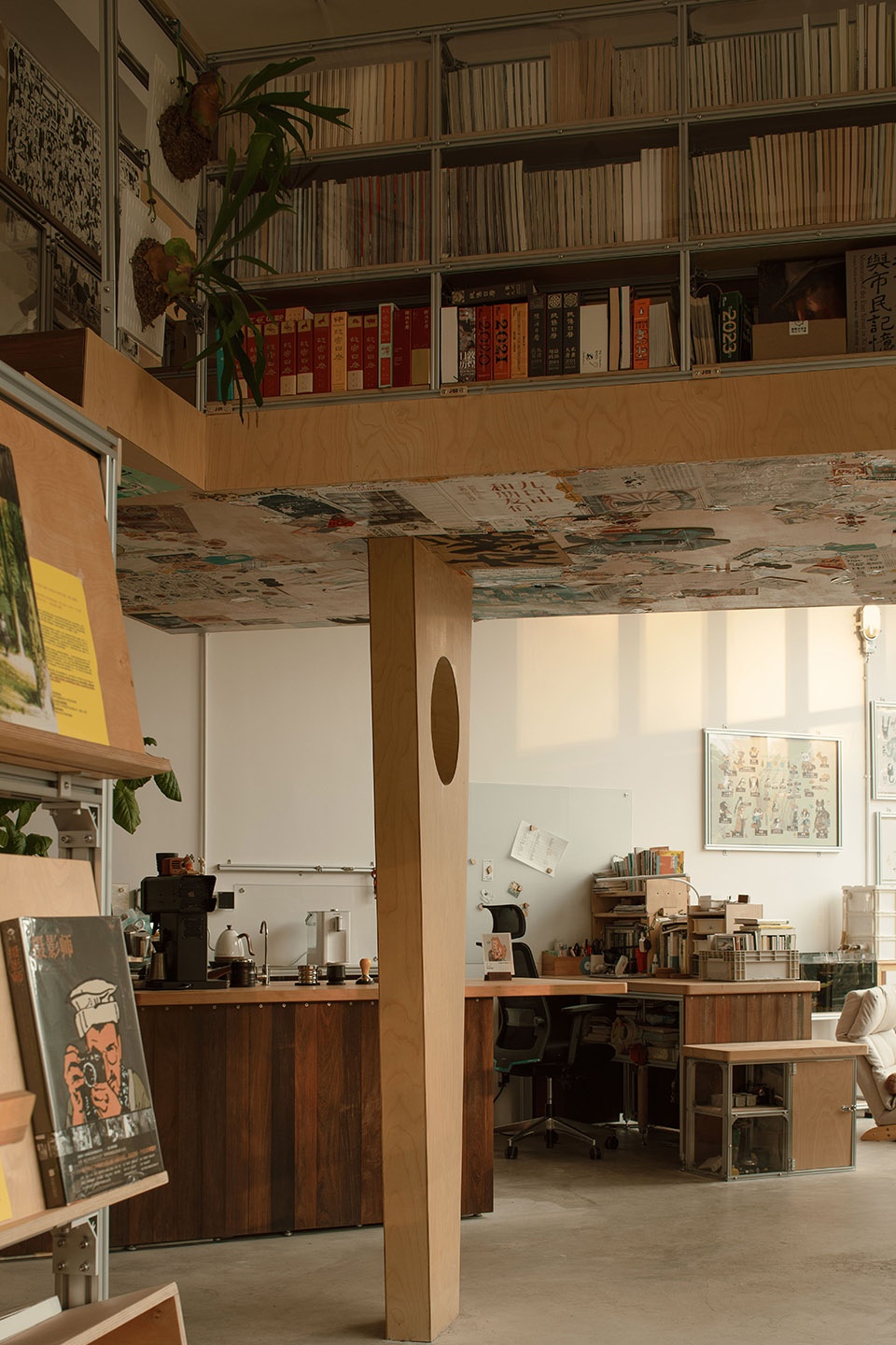 the non commercial aspect of commercial space by hurr design