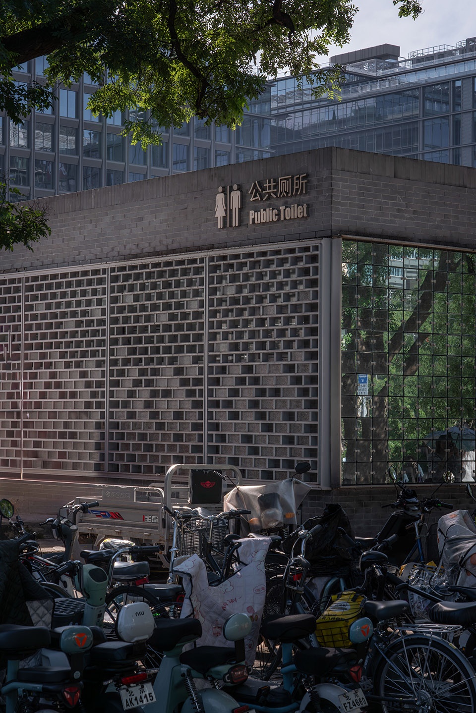 dajixiang municipal public toilet renovation by daga architecture