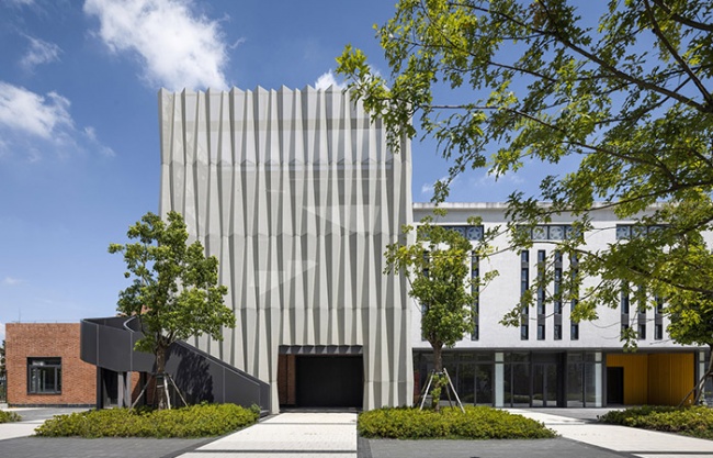  Sanli Cang 1958 (Fetilizer Factory Renovation) by COLORFULL YUJING