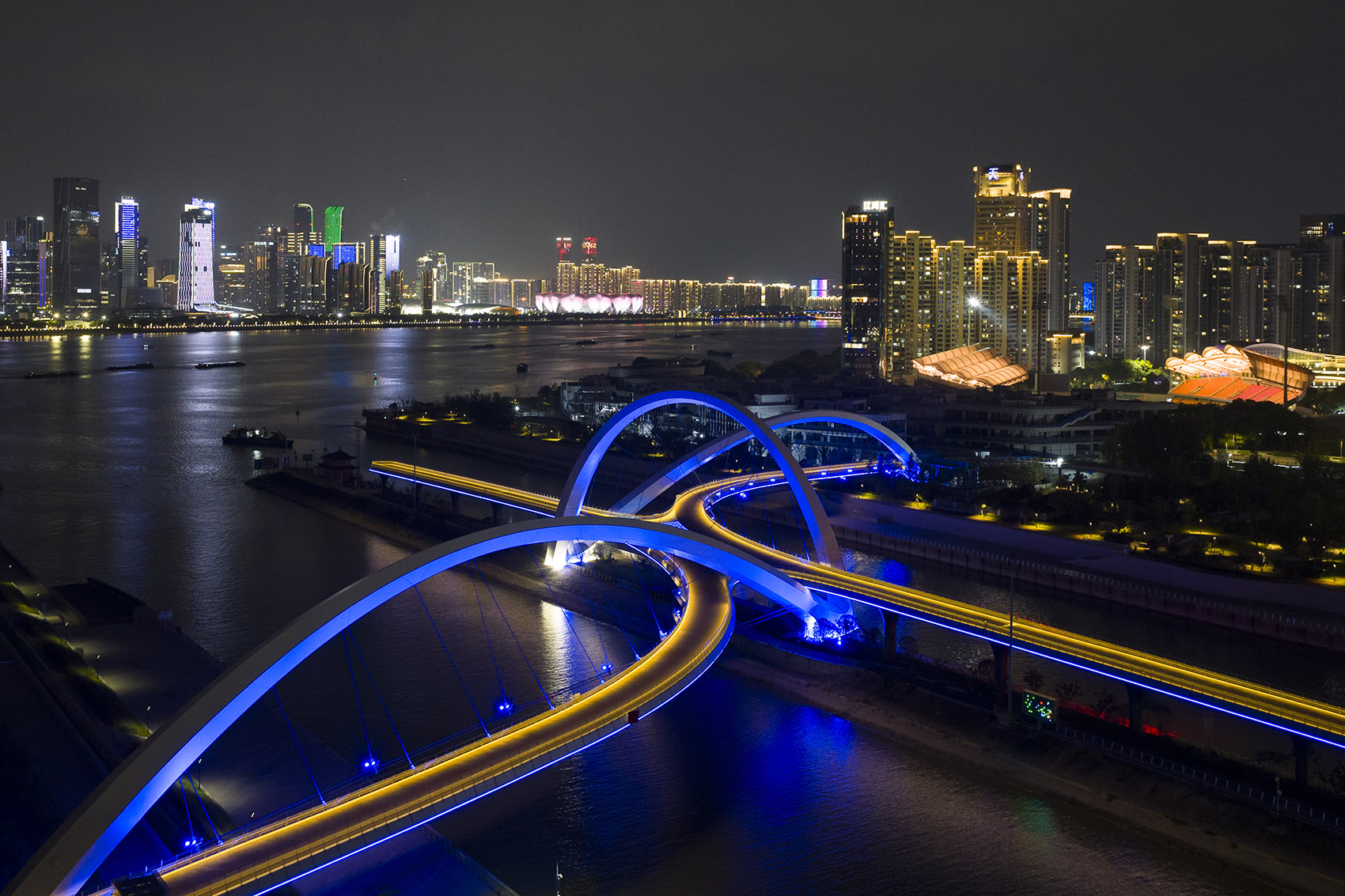Grand Canal Gateway Bridge completed by Zaha Hadid Architects(ZHA) - 谷德设计网