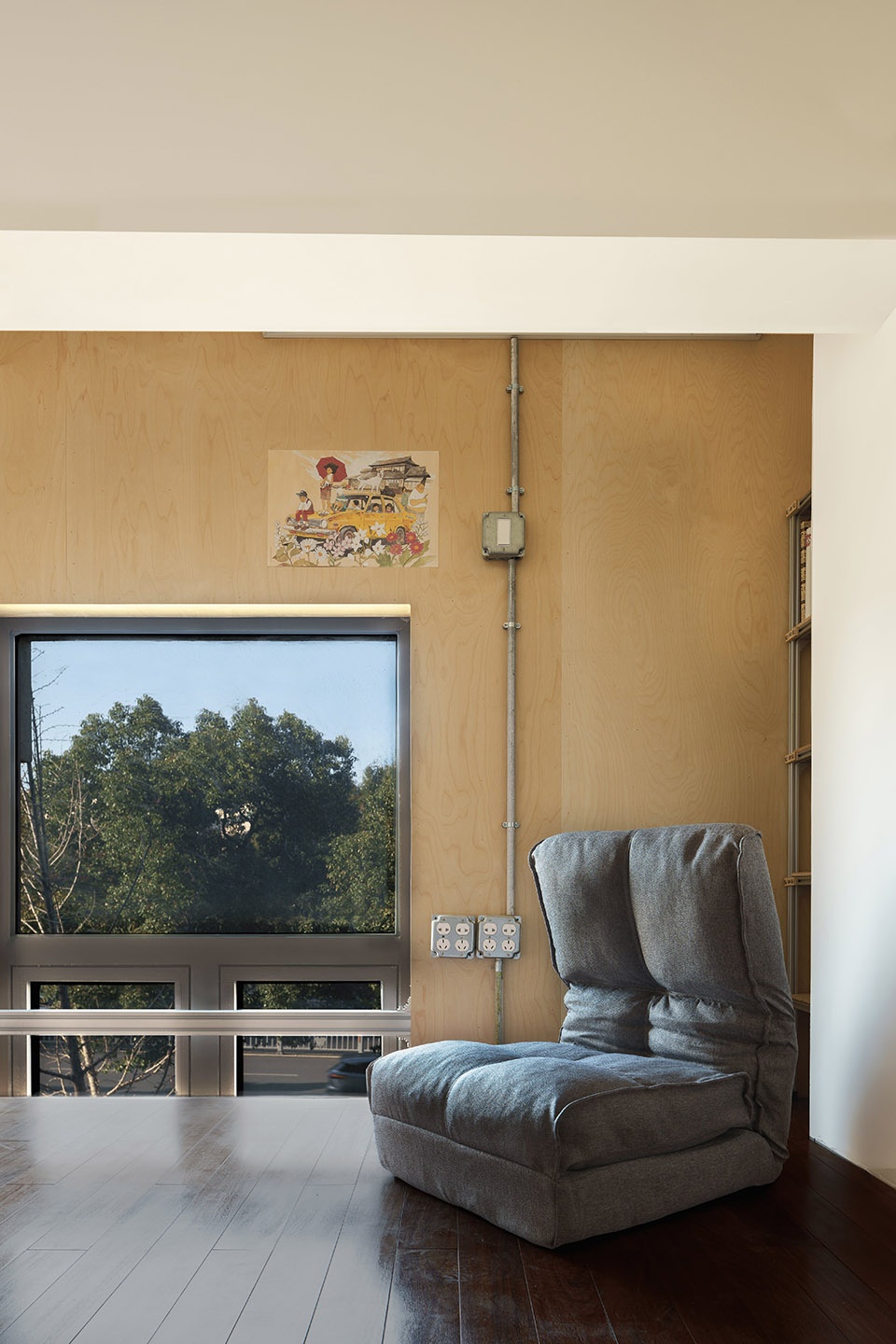 the non commercial aspect of commercial space by hurr design