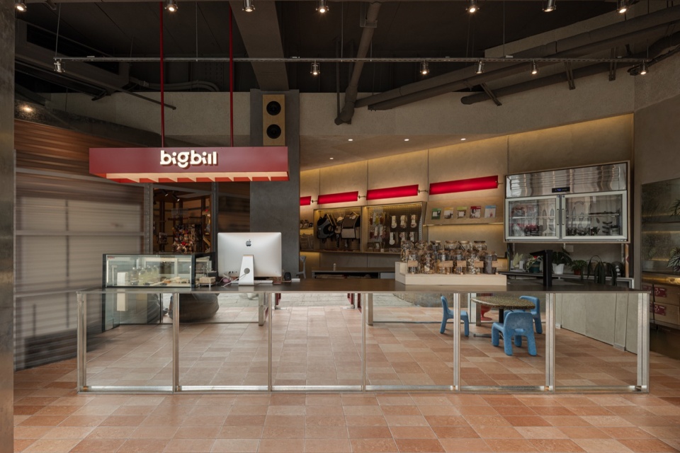 BIG BILL pet space by MOS Design Studio