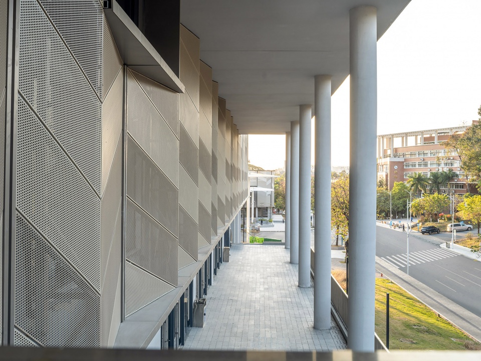 south china agricultural university gym by scut