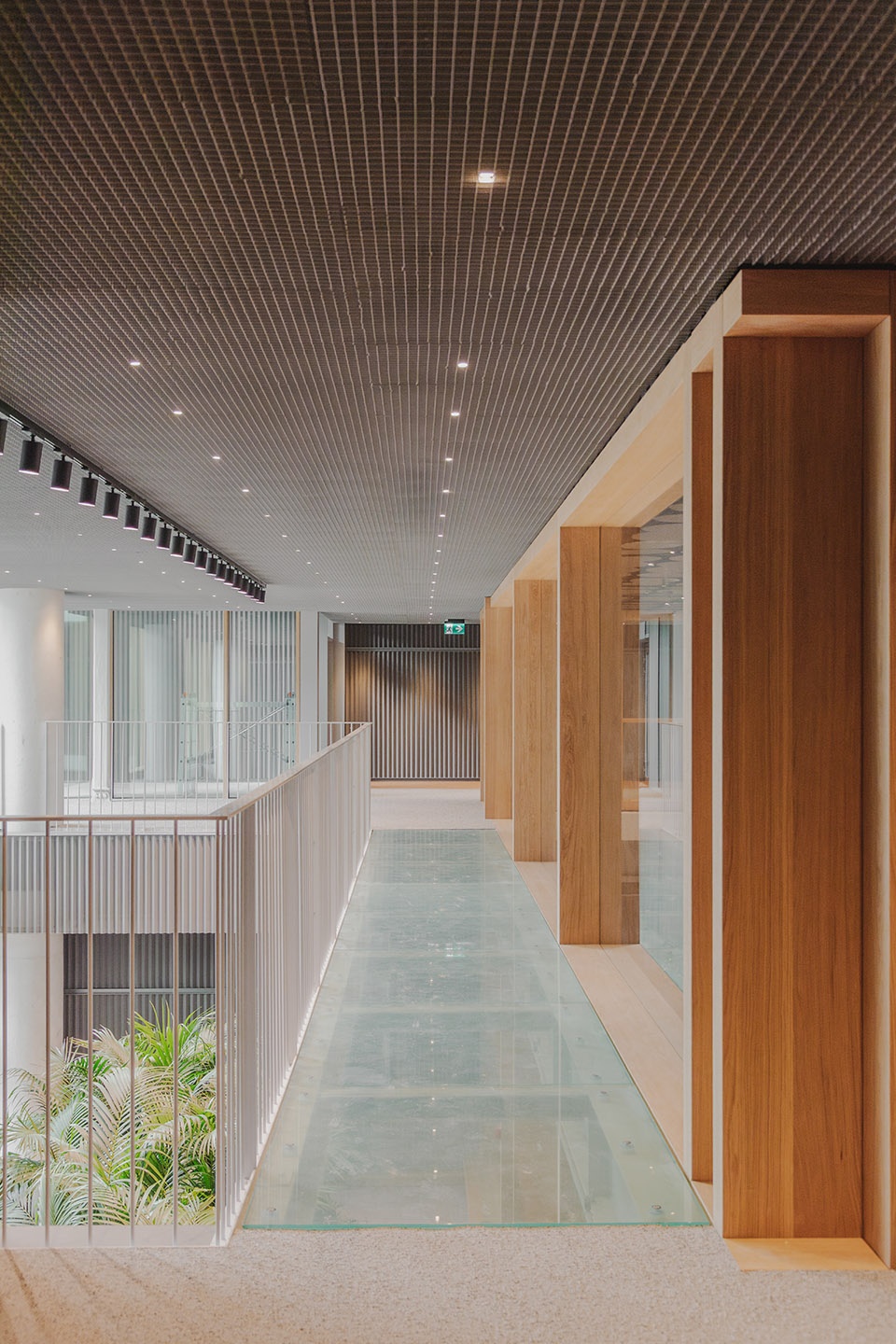 towarowa 22 office house phase b by jems architekci
