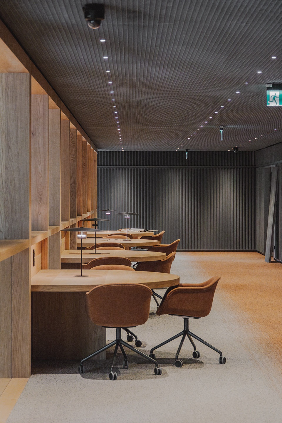 towarowa 22 office house phase b by jems architekci