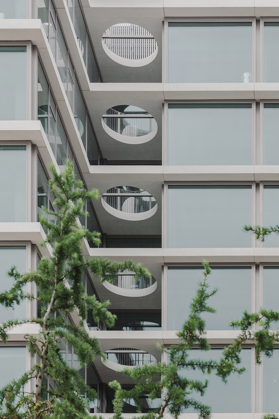 towarowa 22 office house phase b by jems architekci