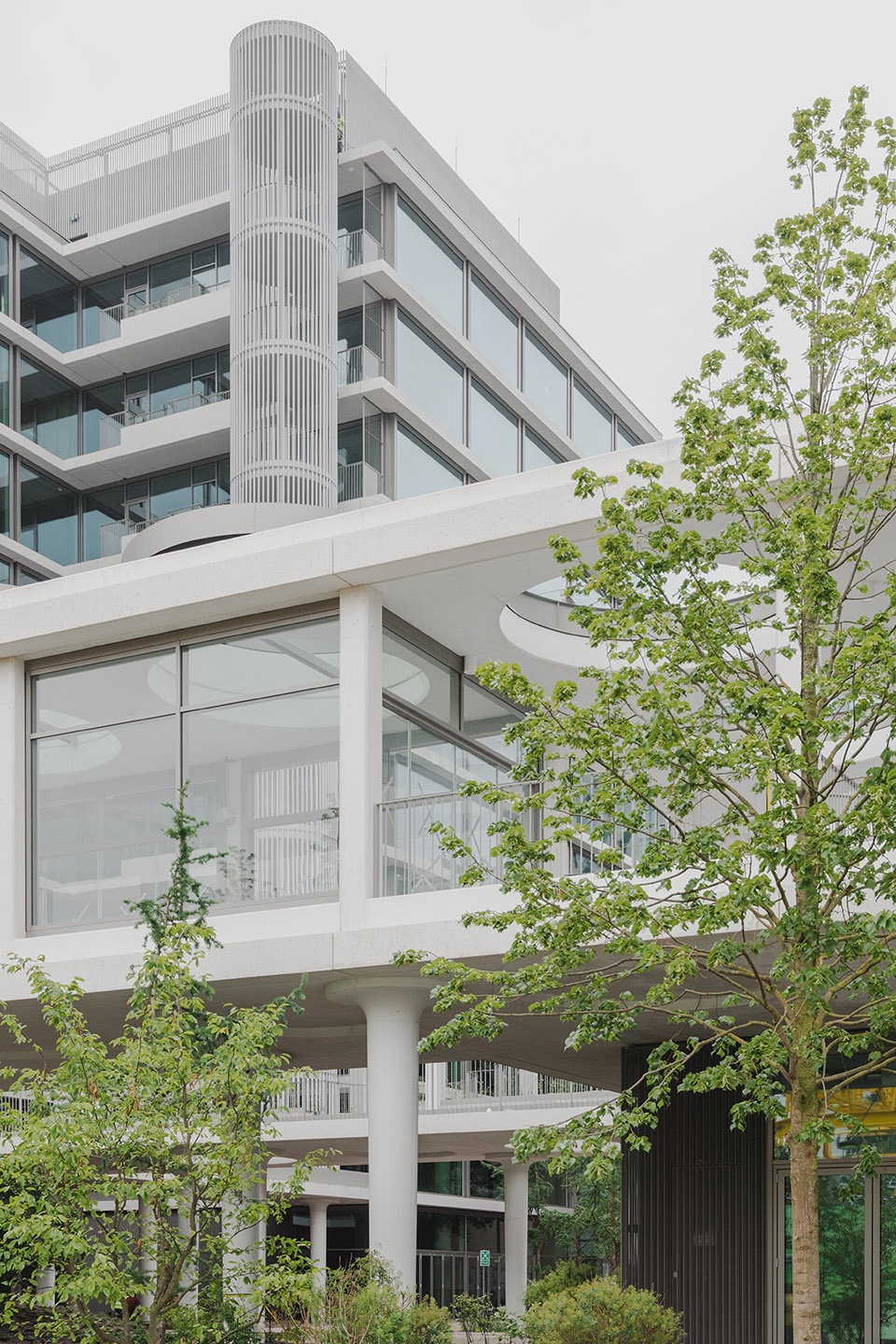 towarowa 22 office house phase b by jems architekci