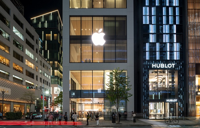 苹果银座店焕新，日本东京 / Foster + Partners