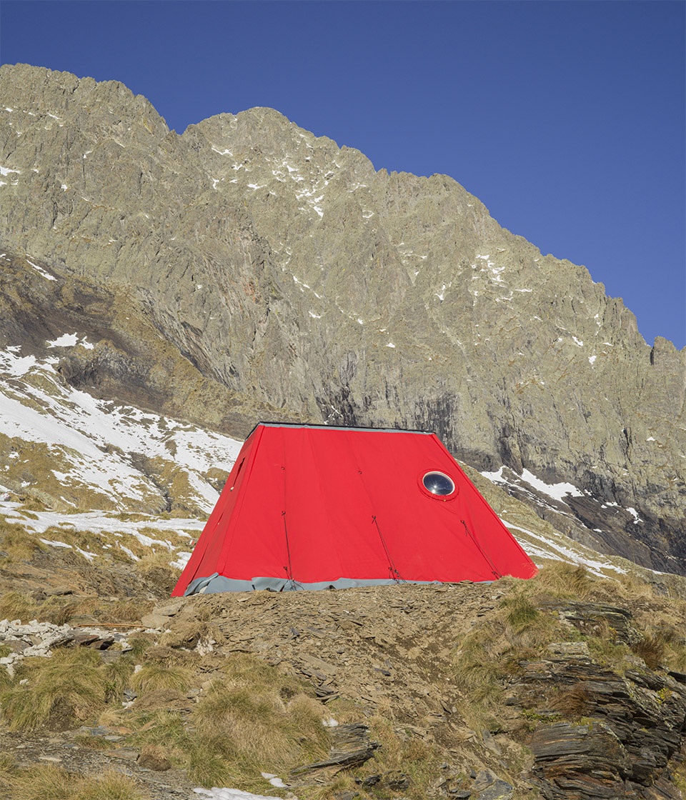 GAMeC EX. New Frattini Bivouac Ph. T. Clavarino B9989346 拷贝