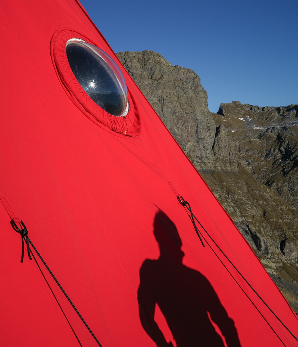 GAMeC EX. New Frattini Bivouac Ph. T. Clavarino B99893561 拷贝