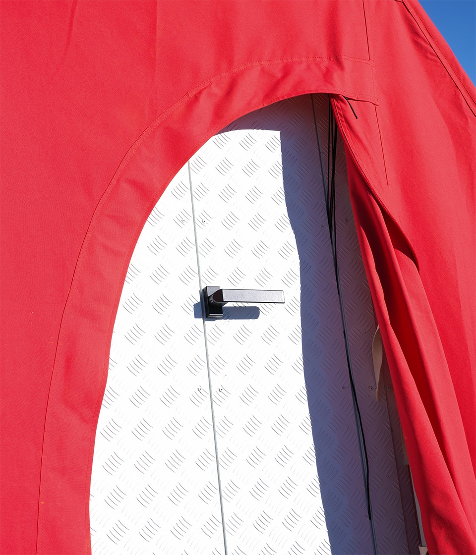GAMeC EX. New Frattini Bivouac Ph. T. Clavarino B9989458 拷贝