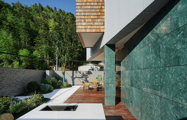 Xiaye Zhang Residence by STUDIO MOR