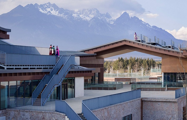 Yulong Snow Mountain Transportation Complex by THAD