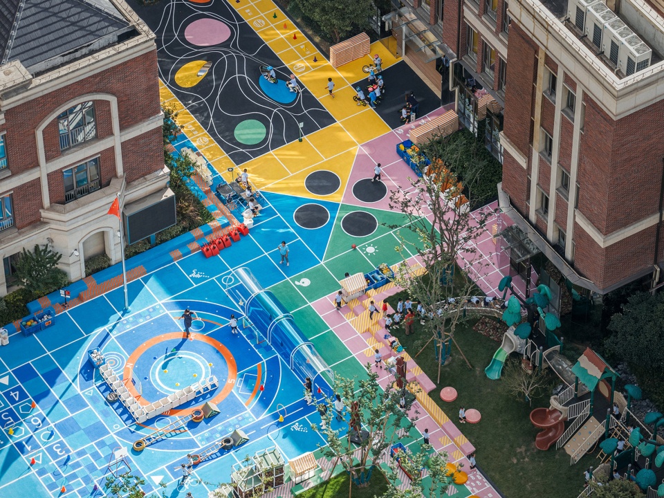 flying chess kindergarten by viascape design