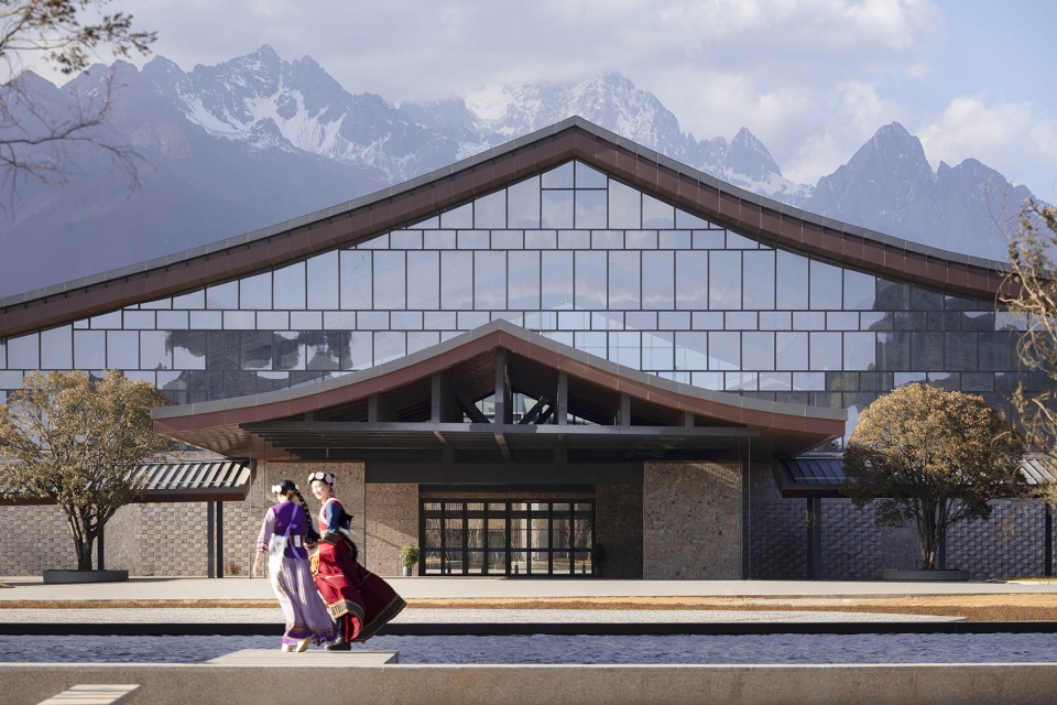 Yulong Snow Mountain Transportation Complex by THAD
