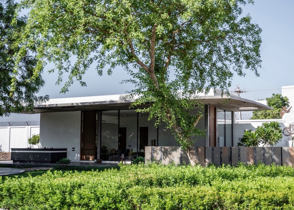 banyan farm by dhulia architecture design nvk