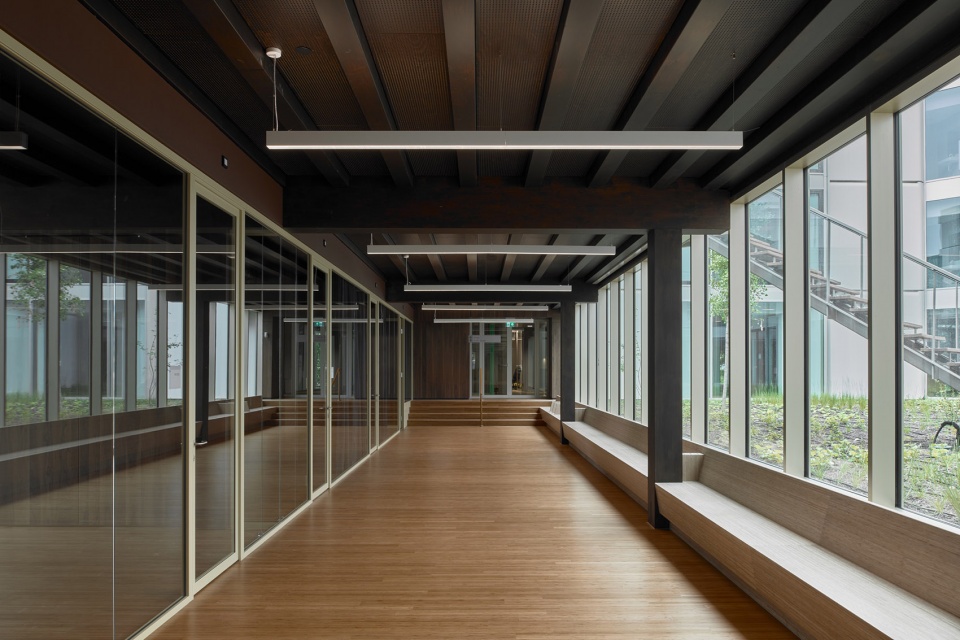 rijkskantoor haarlem by beyond space mvsa architects