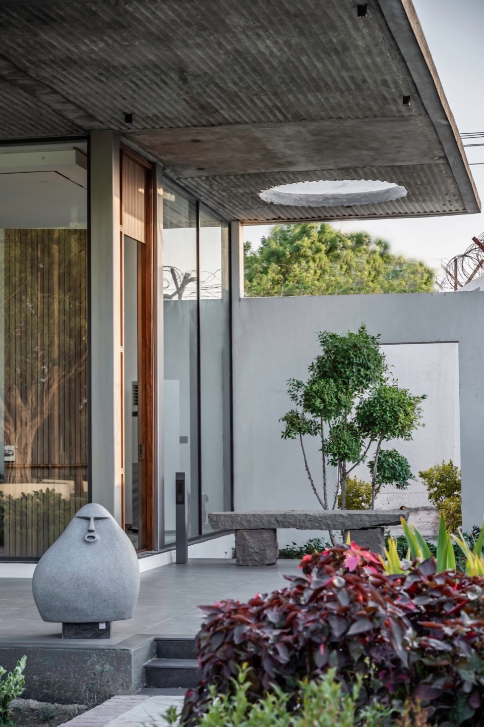 banyan farm by dhulia architecture design bkz