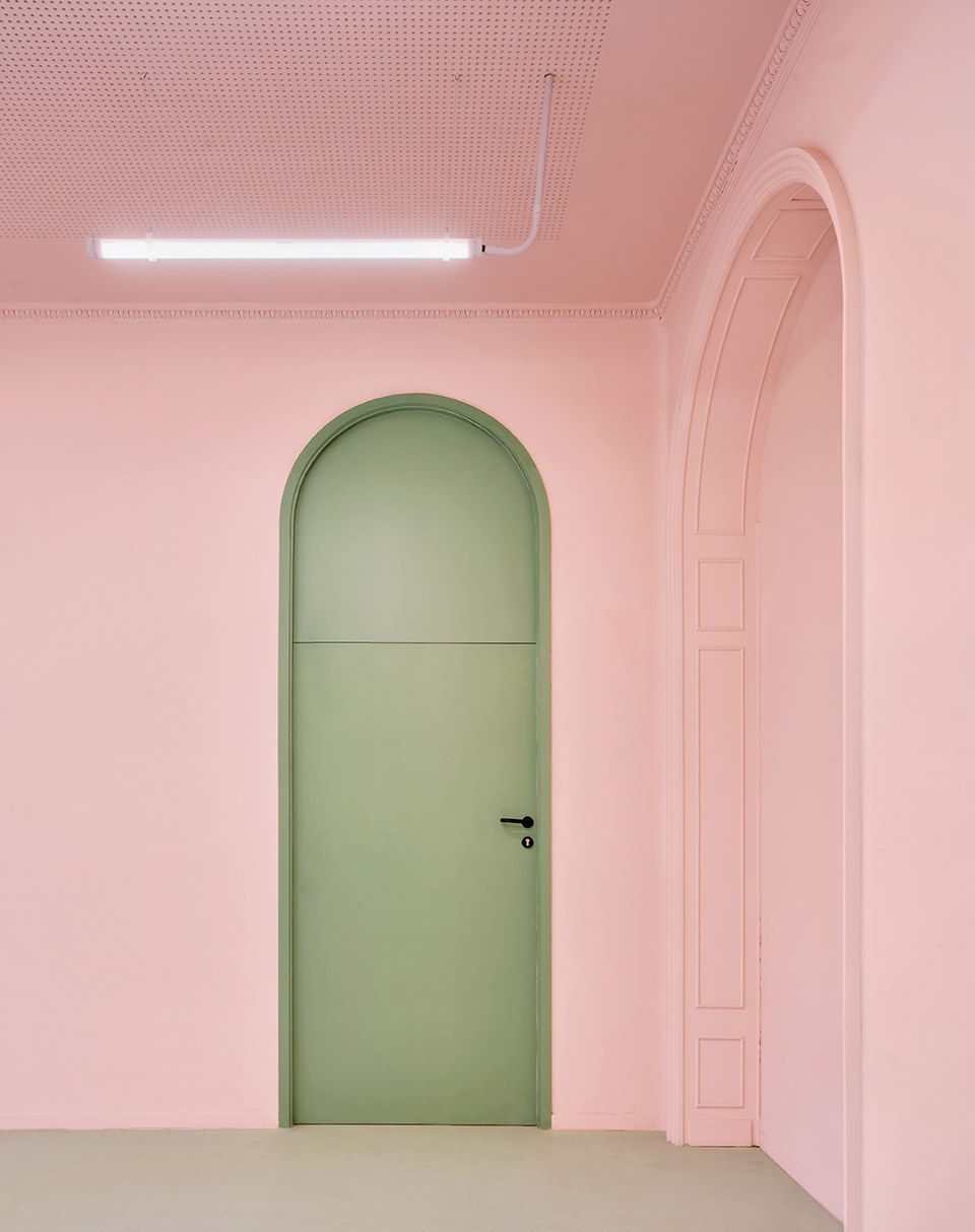 MA Ballester School by Jorge Vidal Stuido