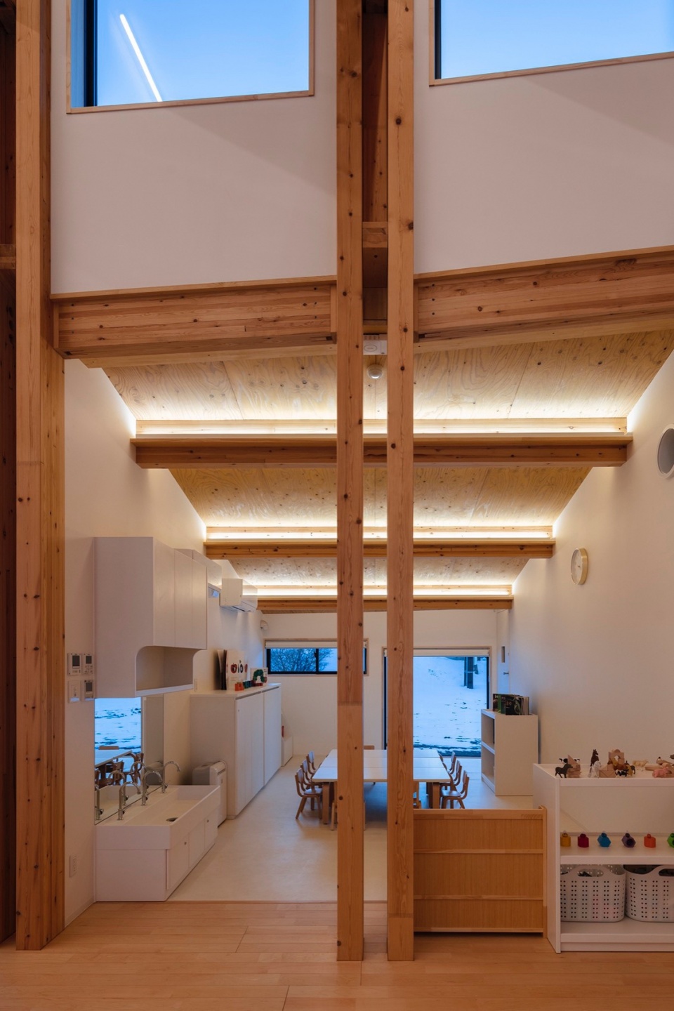 poppins nursery school karuizawa kazakoshi by nikken sekkei ltd