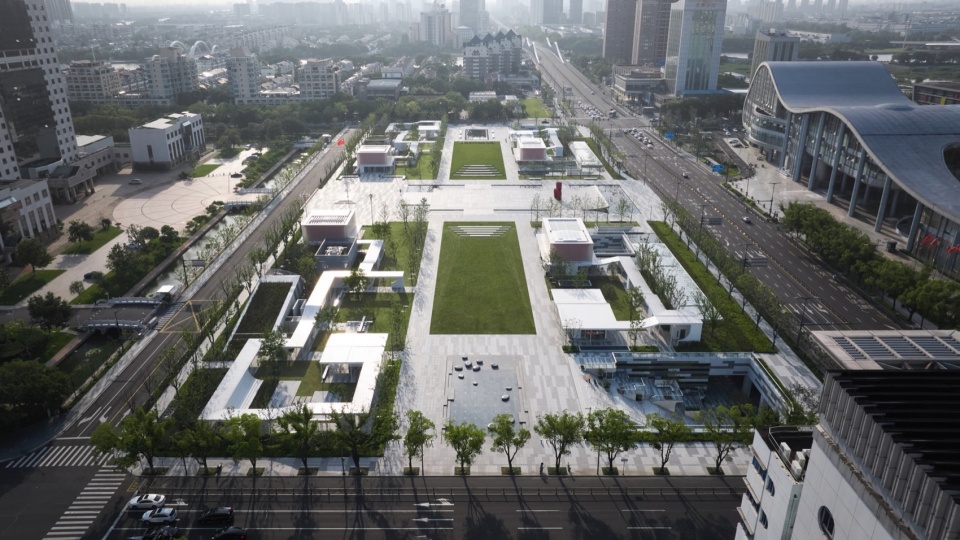 kunshan city square the above ground landscape architecture by dazhou and associates