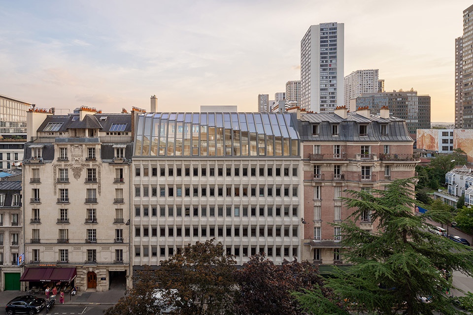 Extension on Rue du Docteur Finlay by Atelier Quinze Vingts qsb