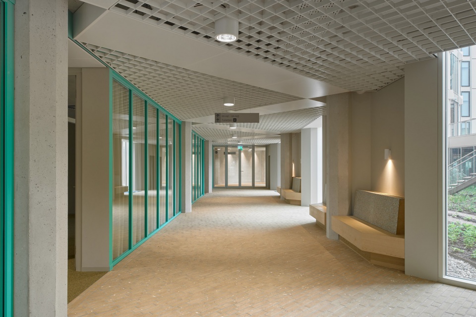 rijkskantoor haarlem by beyond space mvsa architects