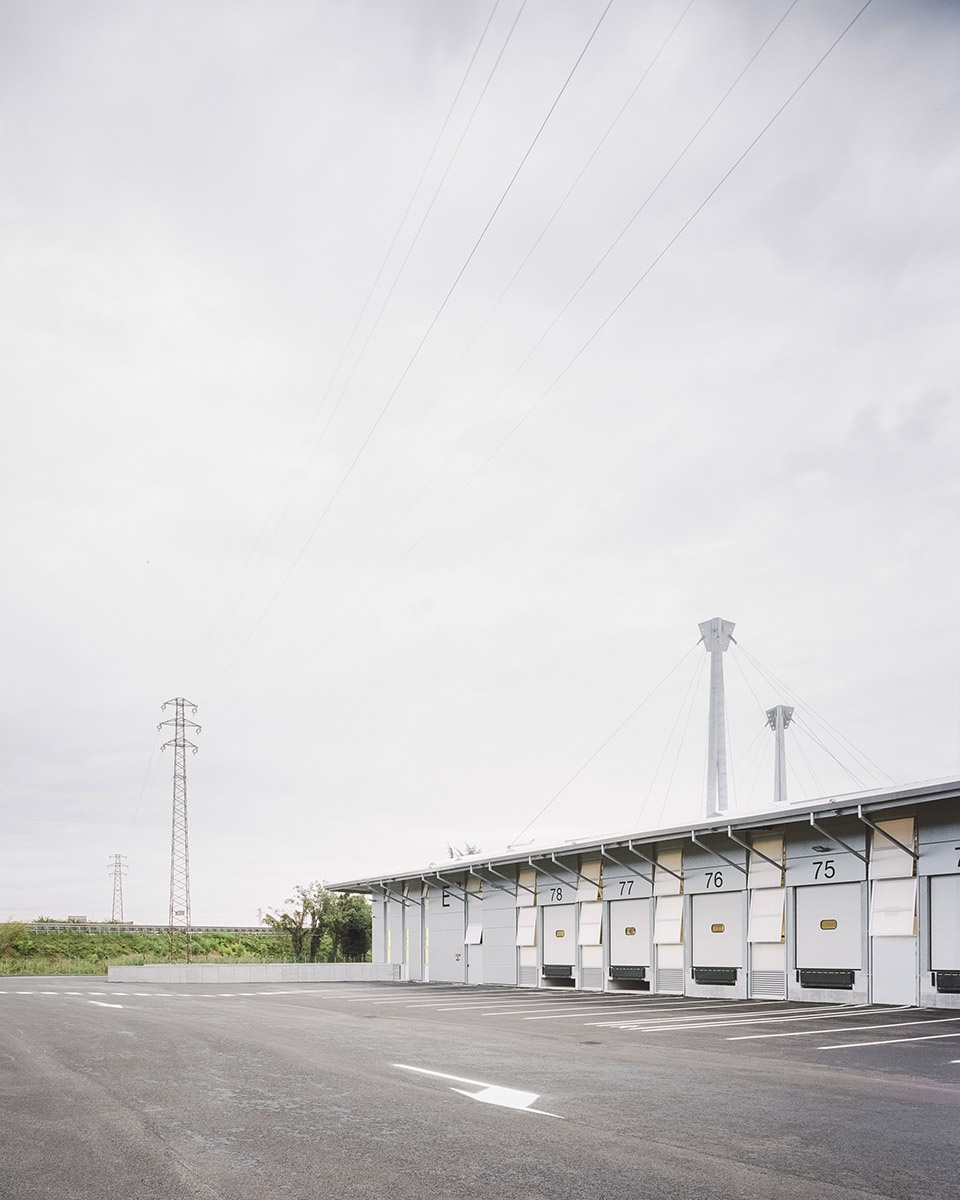 d b group logistics hangar by studio bressan studio botter