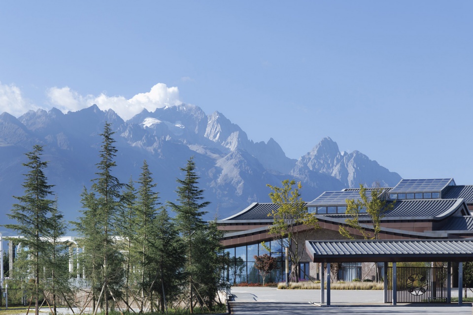 Yulong Snow Mountain Transportation Complex by THAD