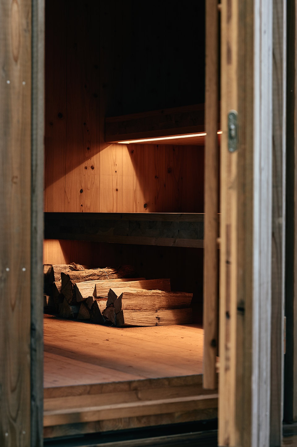earthboat cave by pan projects
