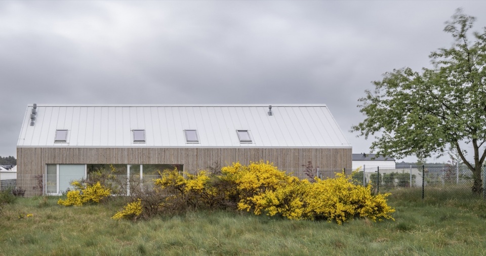 house in jastrzebia gora by archmondo