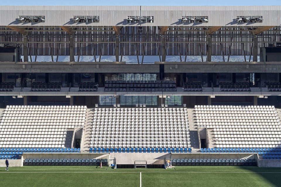 modernization project of universidad catolica stadium by idom
