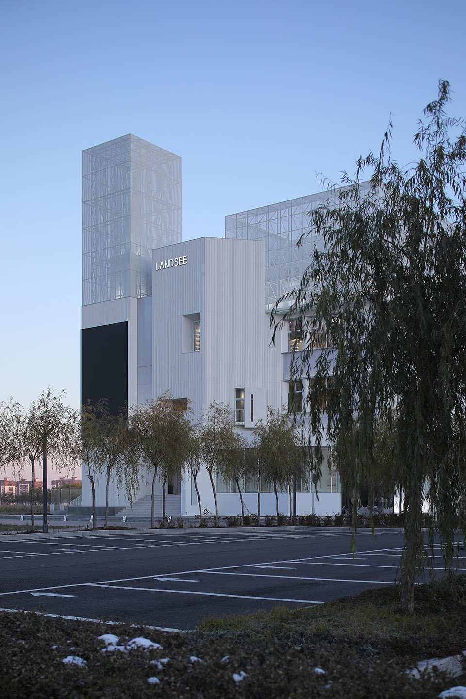 lande lake art center by slow coral design